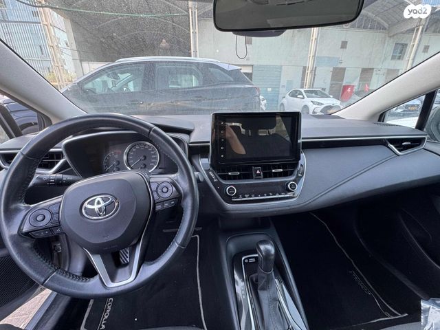 טויוטה קורולה