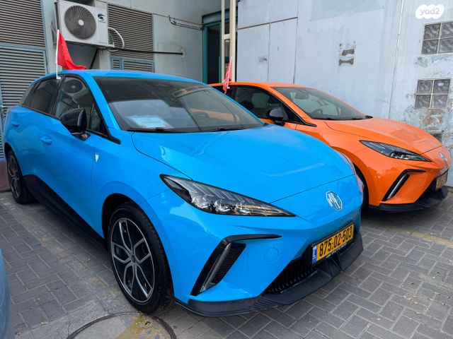 מודעת רכב אם ג'י MG4