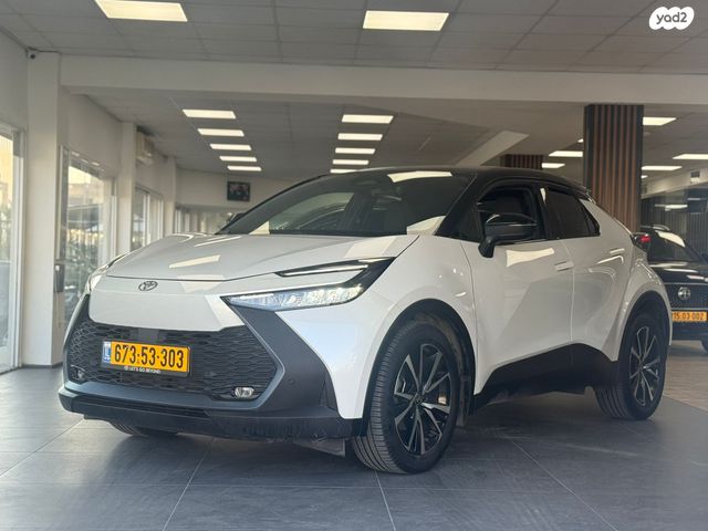 מודעת רכב טויוטה C-HR