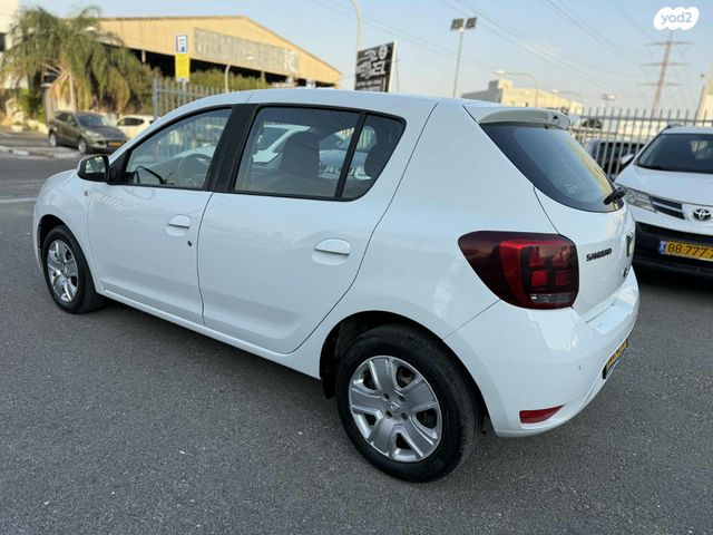 דאצ'יה סנדרו