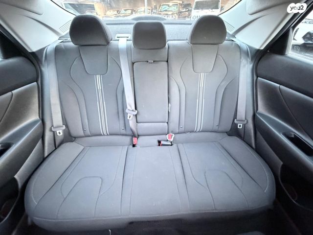 יונדאי אלנטרה