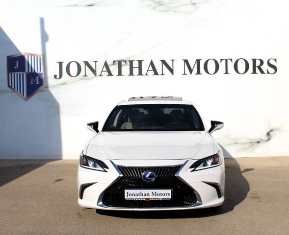 מודעת רכב לקסוס ES