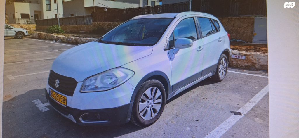 מודעת רכב סוזוקי קרוסאובר