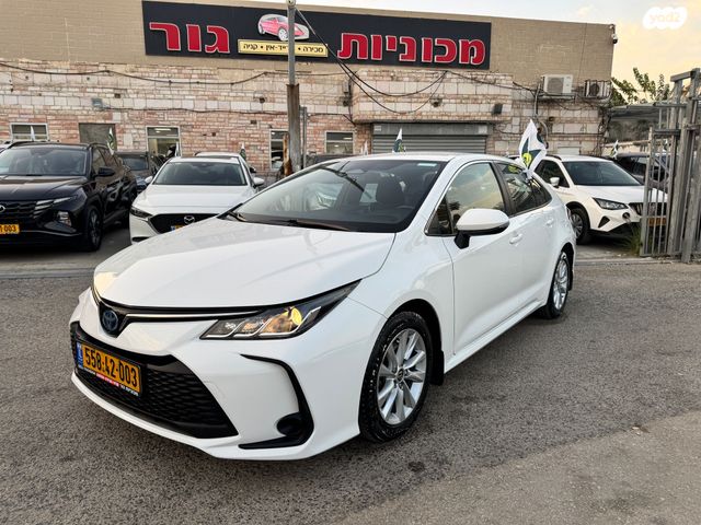 טויוטה קורולה