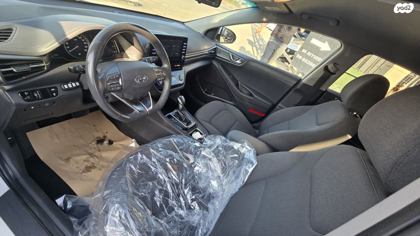 יונדאי איוניק