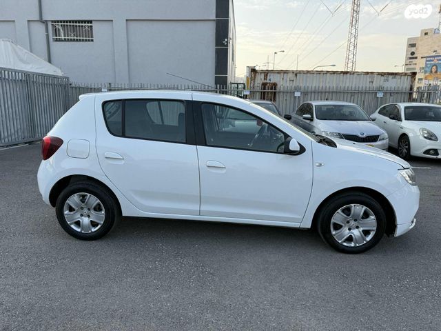 דאצ'יה סנדרו