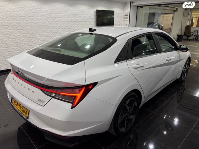 יונדאי אלנטרה