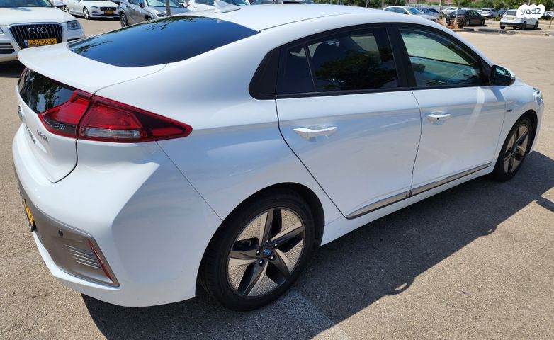 יונדאי איוניק