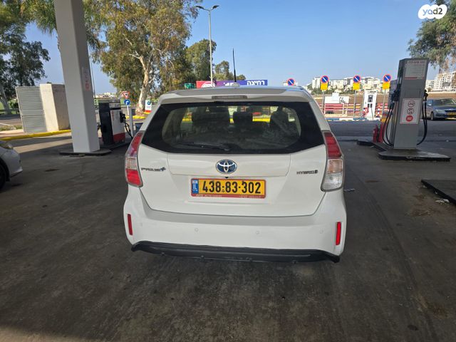 טויוטה פריוס פלוס