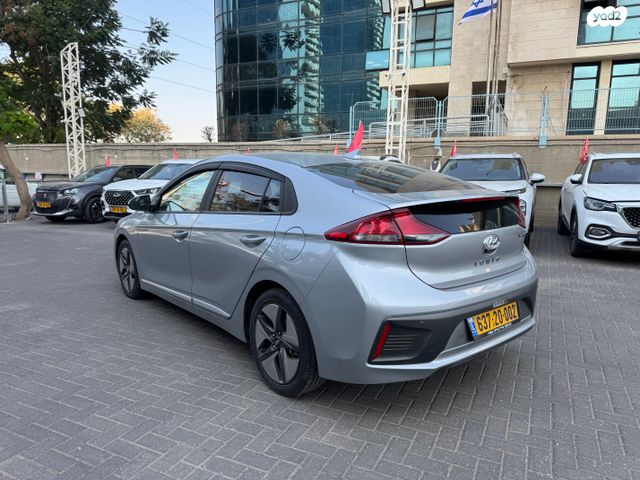 יונדאי איוניק