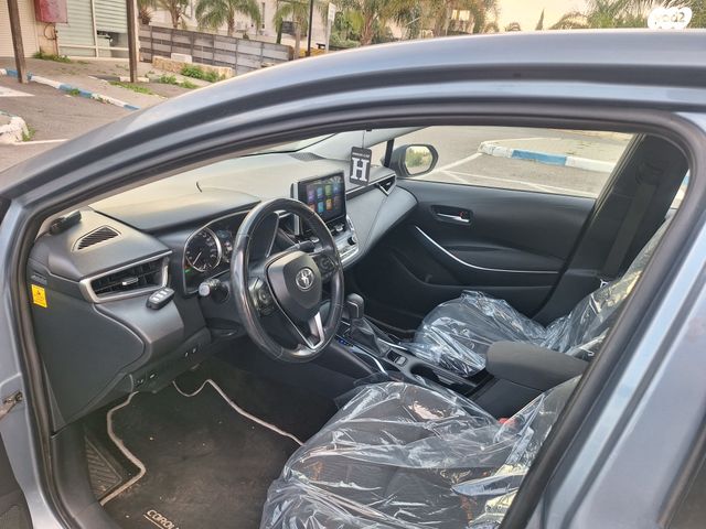 מודעת רכב טויוטה קורולה 2