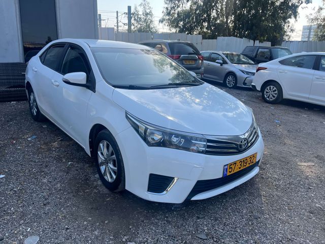 מודעת רכב טויוטה קורולה