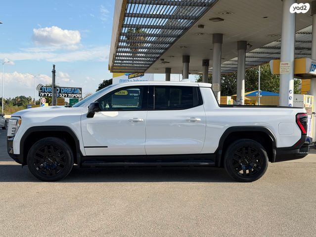 ג'י.אם.סי סיירה EV  