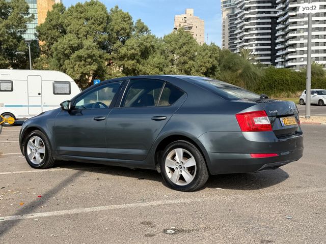 סקודה אוקטביה 