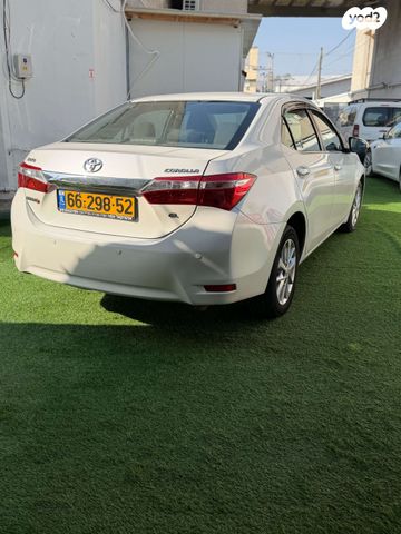 טויוטה קורולה