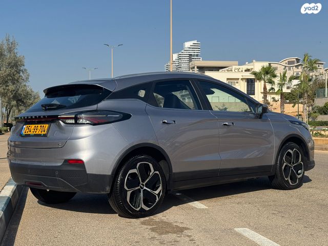 ג׳ילי Geometry C