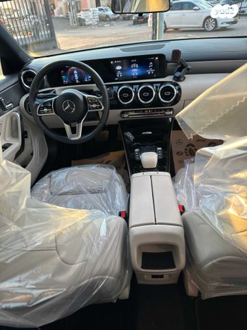 מרצדס-בנץ CLA