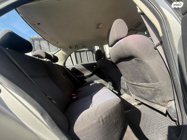 טויוטה יאריס