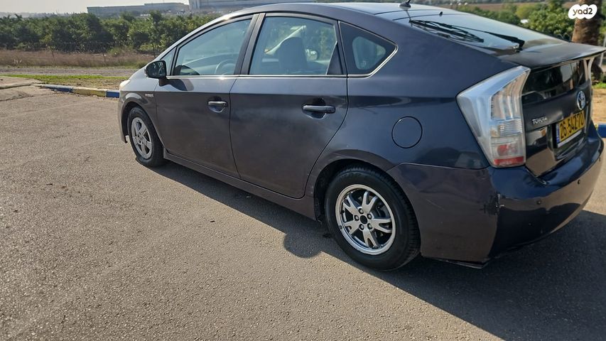 טויוטה פריוס