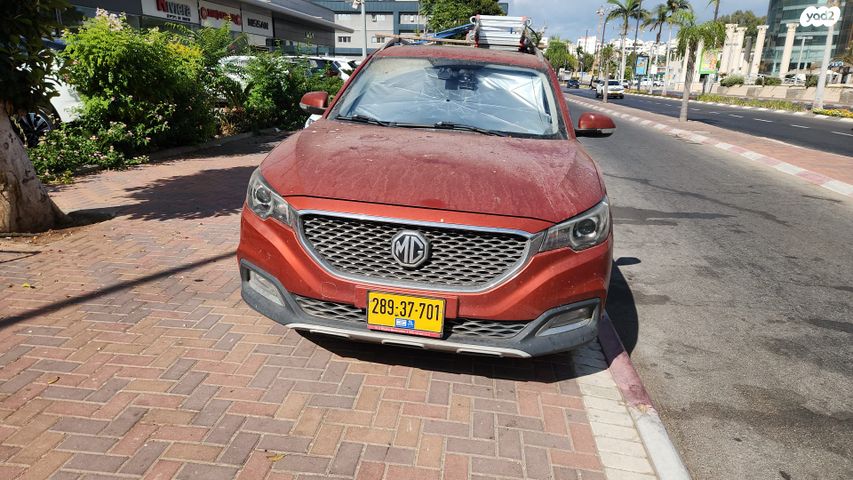 מודעת רכב אם ג'י ZS