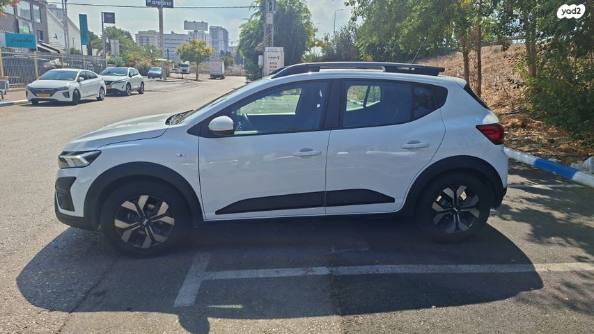 דאצ'יה סנדרו Stepway