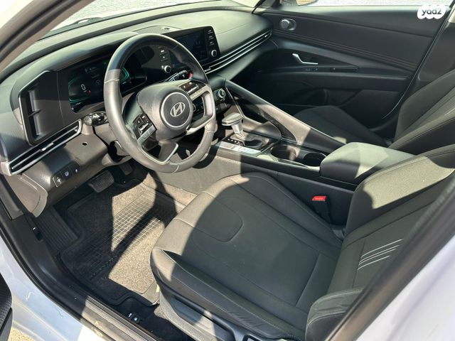 יונדאי אלנטרה