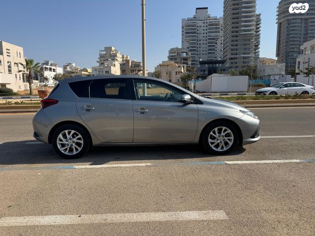 טויוטה אוריס