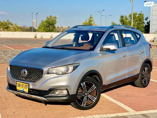 מודעת רכב אם ג'י ZS