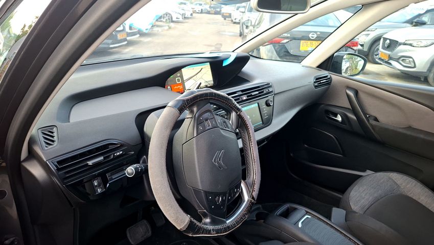 מודעת רכב סיטרואן C4 פיקאסו