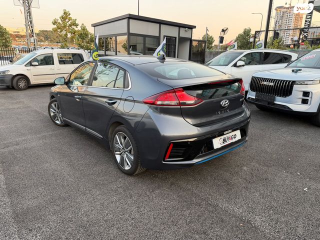 יונדאי איוניק