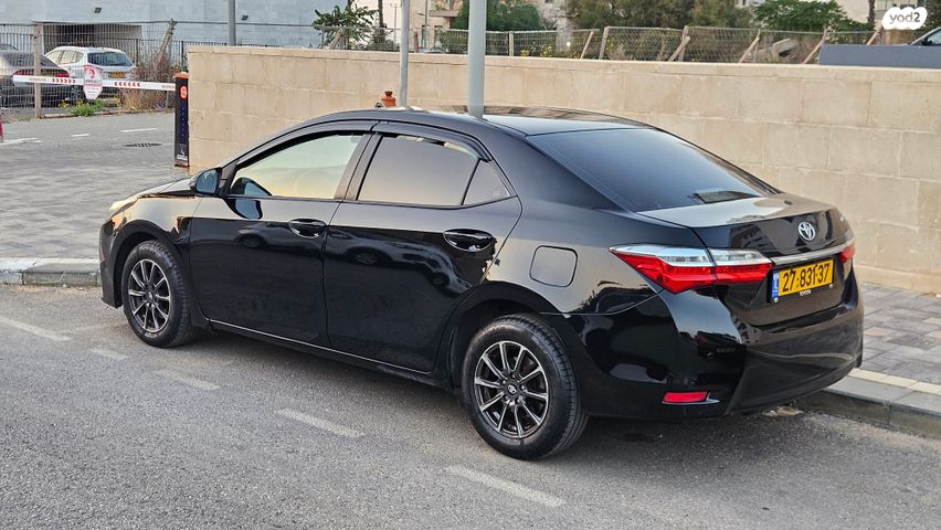 טויוטה קורולה