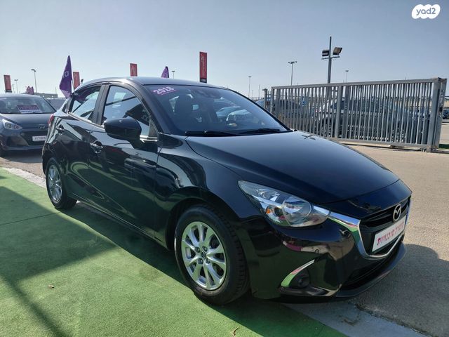 מודעת רכב מאזדה 2