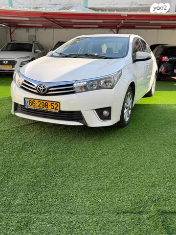 טויוטה קורולה