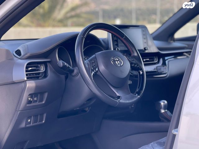 טויוטה C-HR