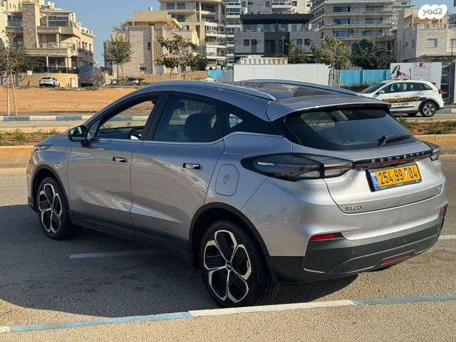 ג׳ילי Geometry C