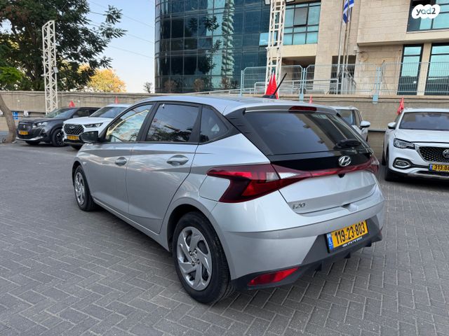 יונדאי i20