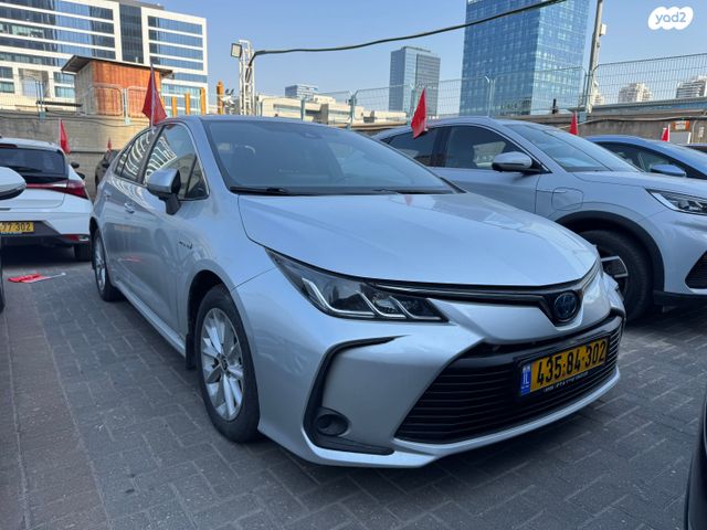 מודעת רכב טויוטה קורולה