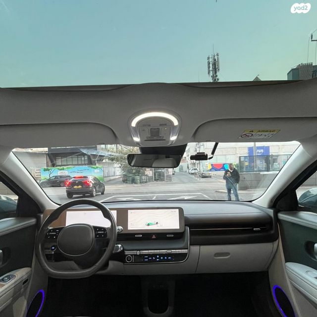 יונדאי איוניק 5