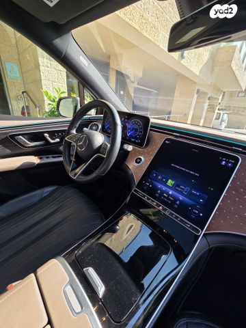 מרצדס-בנץ EQS SUV