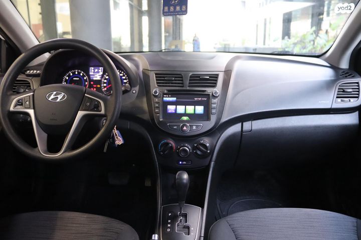 יונדאי אקסנט i25