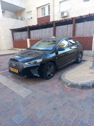 יונדאי איוניק