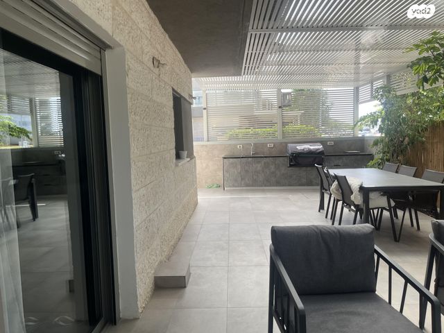 דירת גן, שדרות נשיאי ישראל 1, שער הגיא מערב, יקנעם עילית