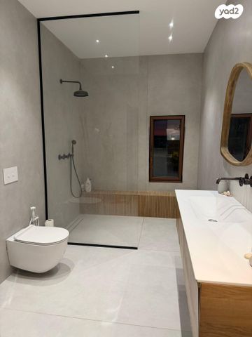 בית פרטי/ קוטג', בראון 1, רמות, רמות