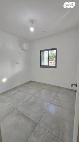 דירה, הנרקיסים 8, רכסים, רכסים