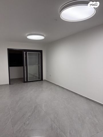 שדרות ששת הימים 160