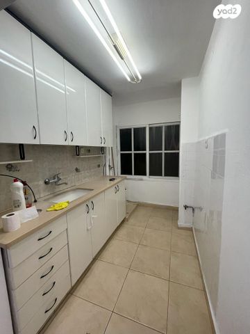 שדרות הנשיא וייצמן 650