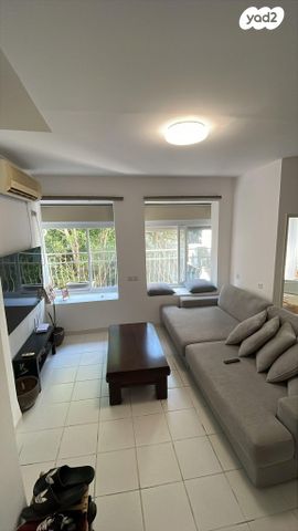 שושנת הכרמל 27