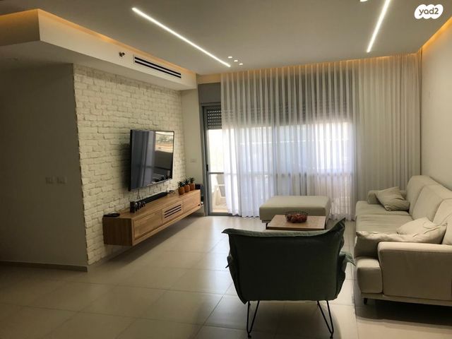 יצחק למדן 15