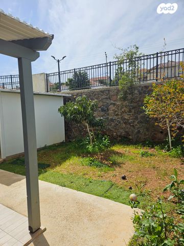 דו משפחתי, הרימון 5, שאר העיר, חצור הגלילית