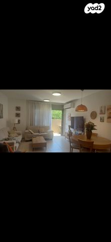 דירת גן, שוהם 96, אבני חן, חריש